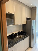 Mana & Makia Slin Muro Alto