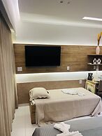 Mana & Makia Slin Muro Alto