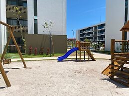 Mana & Makia Slin Muro Alto