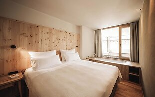 Milla Apartments
