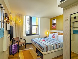 Moxy Phoenix Downtown
