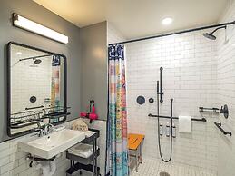 Moxy Phoenix Downtown