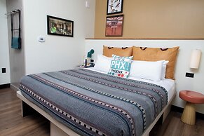 Moxy Phoenix Downtown