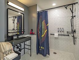 Moxy Phoenix Downtown