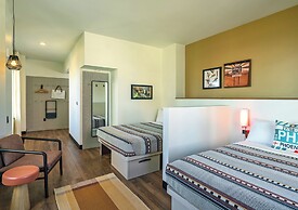 Moxy Phoenix Downtown