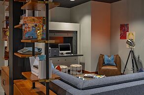 Moxy Phoenix Downtown