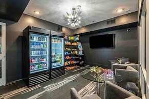 Boho Skyline Oasis- Dream 1BR Getaway