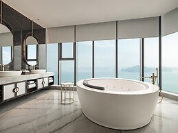 Radisson Blu Hotel, Ha Long Bay