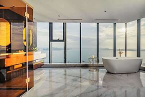 Radisson Blu Hotel, Ha Long Bay