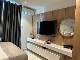 Unique Homes by Embassy Gardens