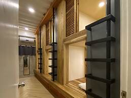 Happiness Hostel Siargao