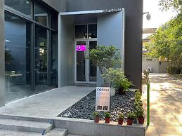 base-Wangfujing Serviced Apartment