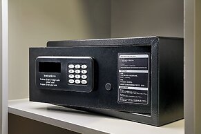 base-Wangfujing Serviced Apartment