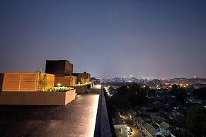 base-Wangfujing Serviced Apartment