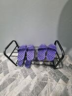 MET A Space Pod Phrom Phong