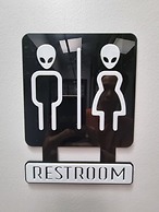 MET A Space Pod Phrom Phong