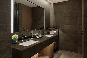 Tiad, Autograph Collection