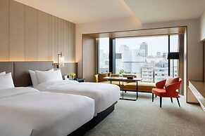 Tiad, Autograph Collection