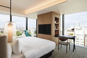 Tiad, Autograph Collection