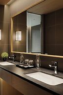 Tiad, Autograph Collection