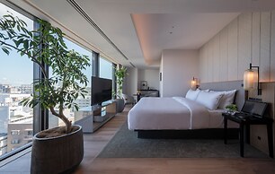 Tiad, Autograph Collection