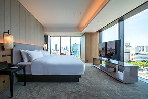 Tiad, Autograph Collection