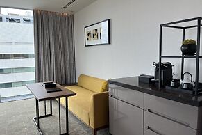 Tiad, Autograph Collection