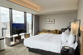 Tiad, Autograph Collection