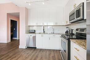 Exquisite 4 Bedroom Luxury Condo - Just Steps from the French Quarter