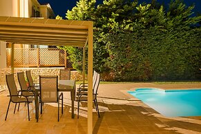 Villa Artemis & Villa Aethra