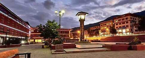 Hotel Amodhara