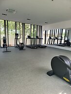 RT Properties @ The Lennox Airport.