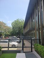 RT Properties @ The Lennox Airport.