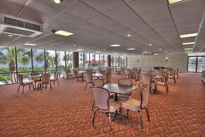 568 El Matador 2 Bedroom Condo by Redawning