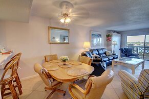 568 El Matador 2 Bedroom Condo by Redawning