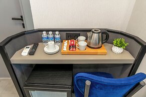 The Private Airport Hotel