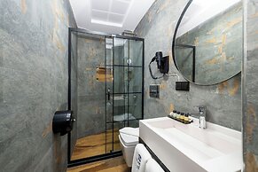 The Private Airport Hotel