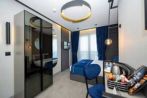 The Private Airport Hotel