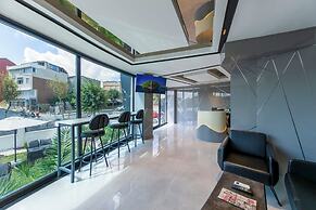 The Private Airport Hotel