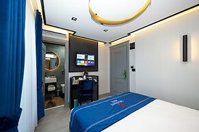 The Private Airport Hotel