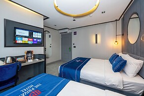 The Private Airport Hotel