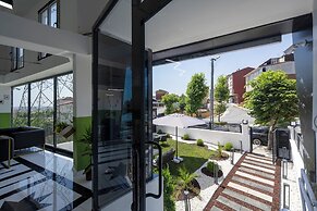 The Private Airport Hotel