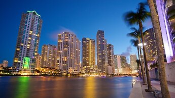 Lux Arch Studios at Brickell