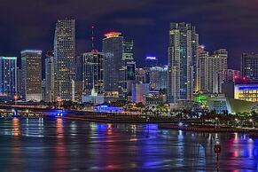 Lux Arch Studios at Brickell