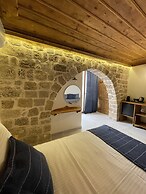 Midgard Suites - Medieval Town