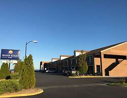 River Edge Inn
