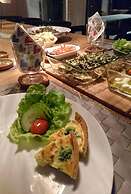 Large 8-9-bed Central Ski Innout House in Hemavan