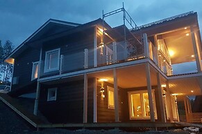 Large 8-9-bed Central Ski Innout House in Hemavan