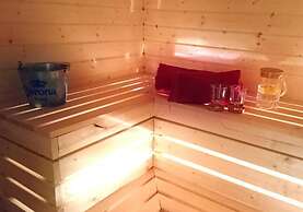 Large 8-9-bed Central Ski Innout House in Hemavan