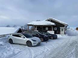 Large 8-9-bed Central Ski Innout House in Hemavan